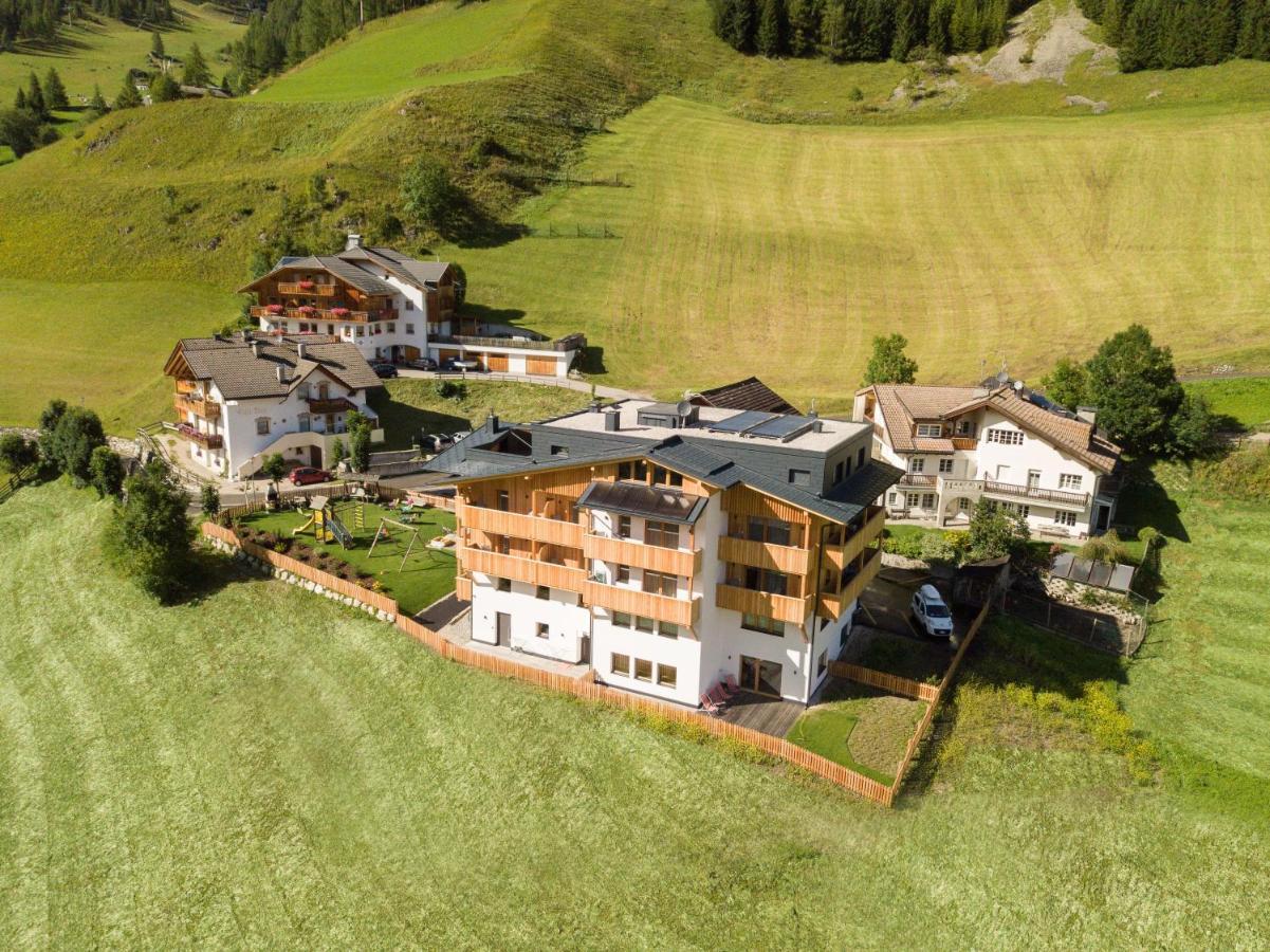 Declara B&B And Apartaments Colfosco Dış mekan fotoğraf